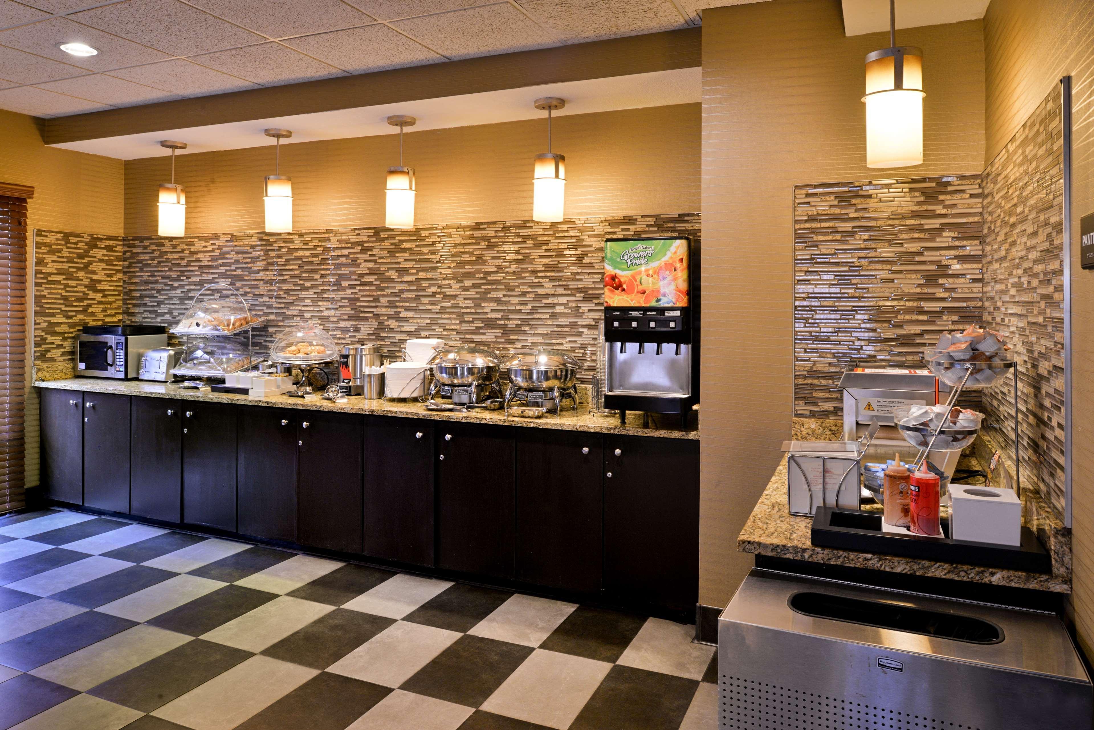 Western West Airport 3* Wichita