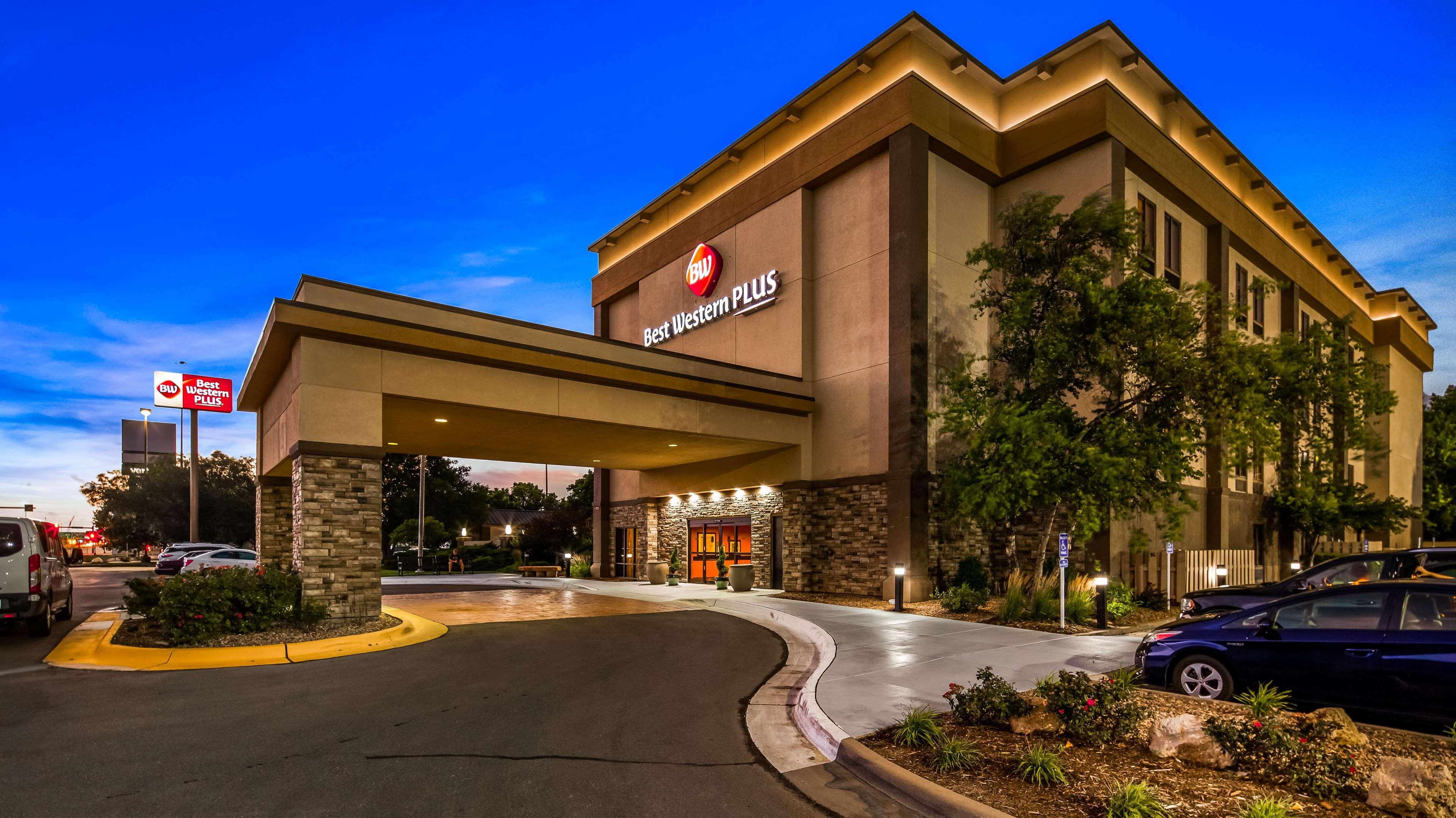 Hotel Western West Airport 3*