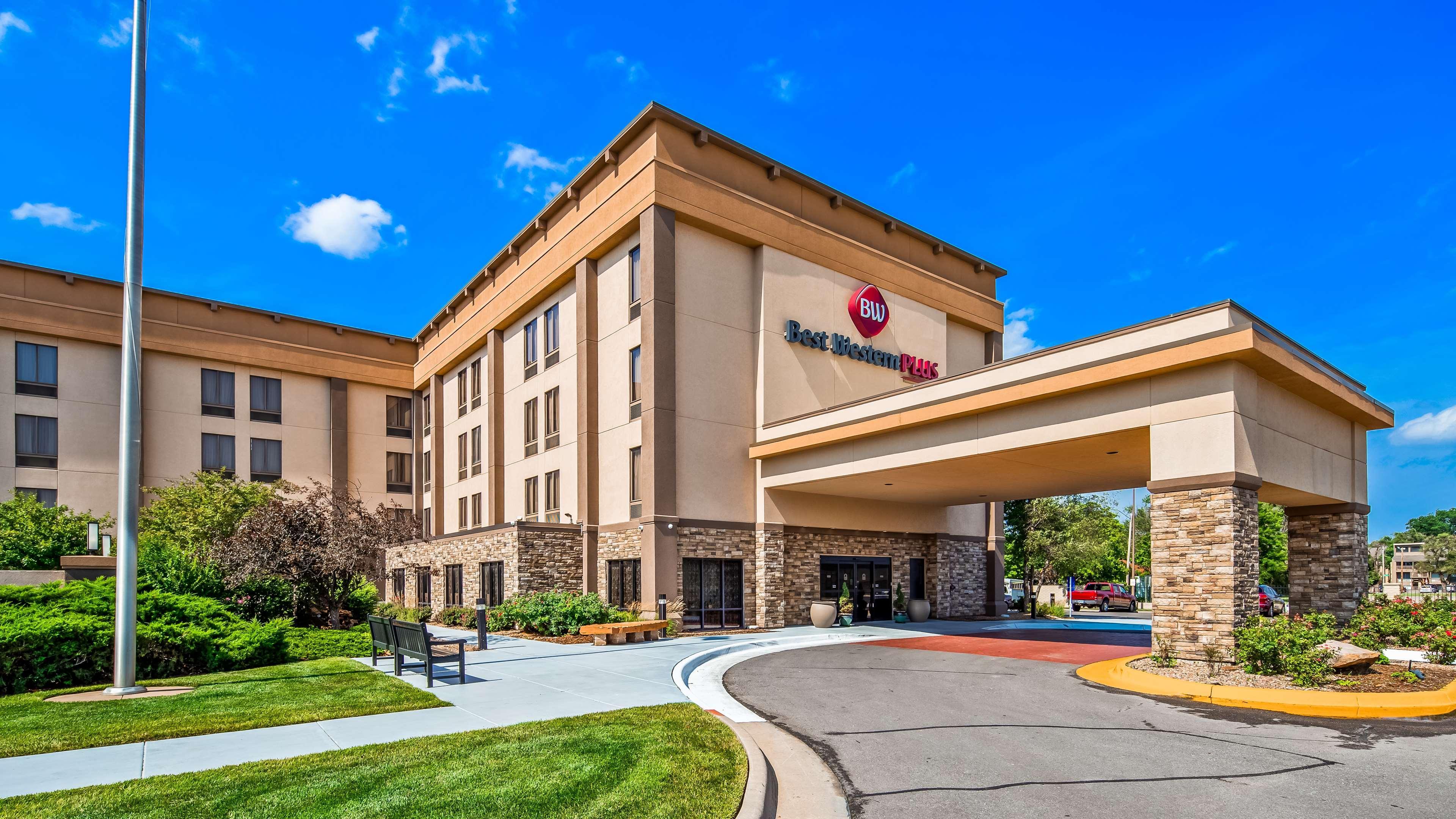 Western West Airport Hotel