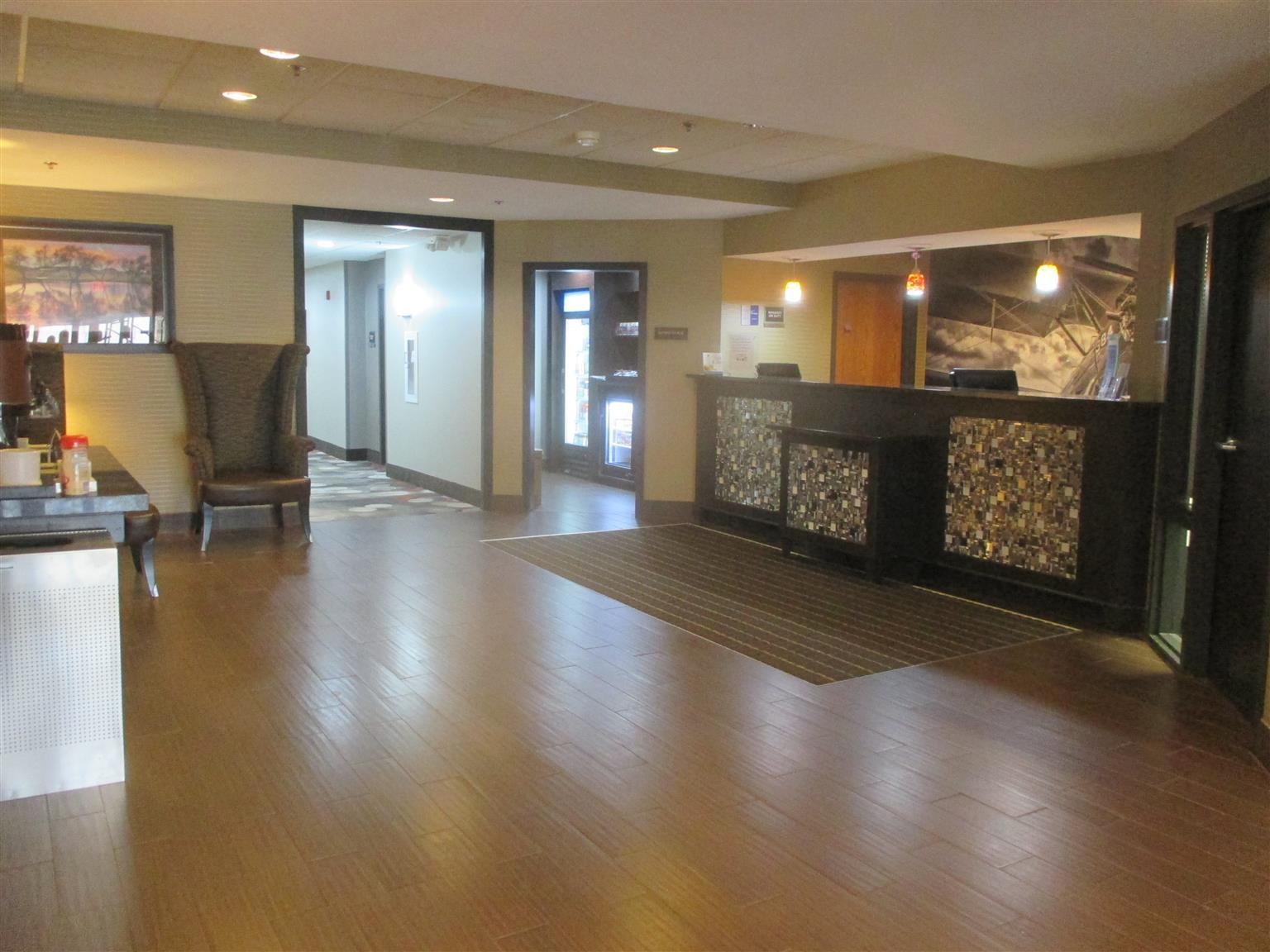 Hotel Western West Airport
